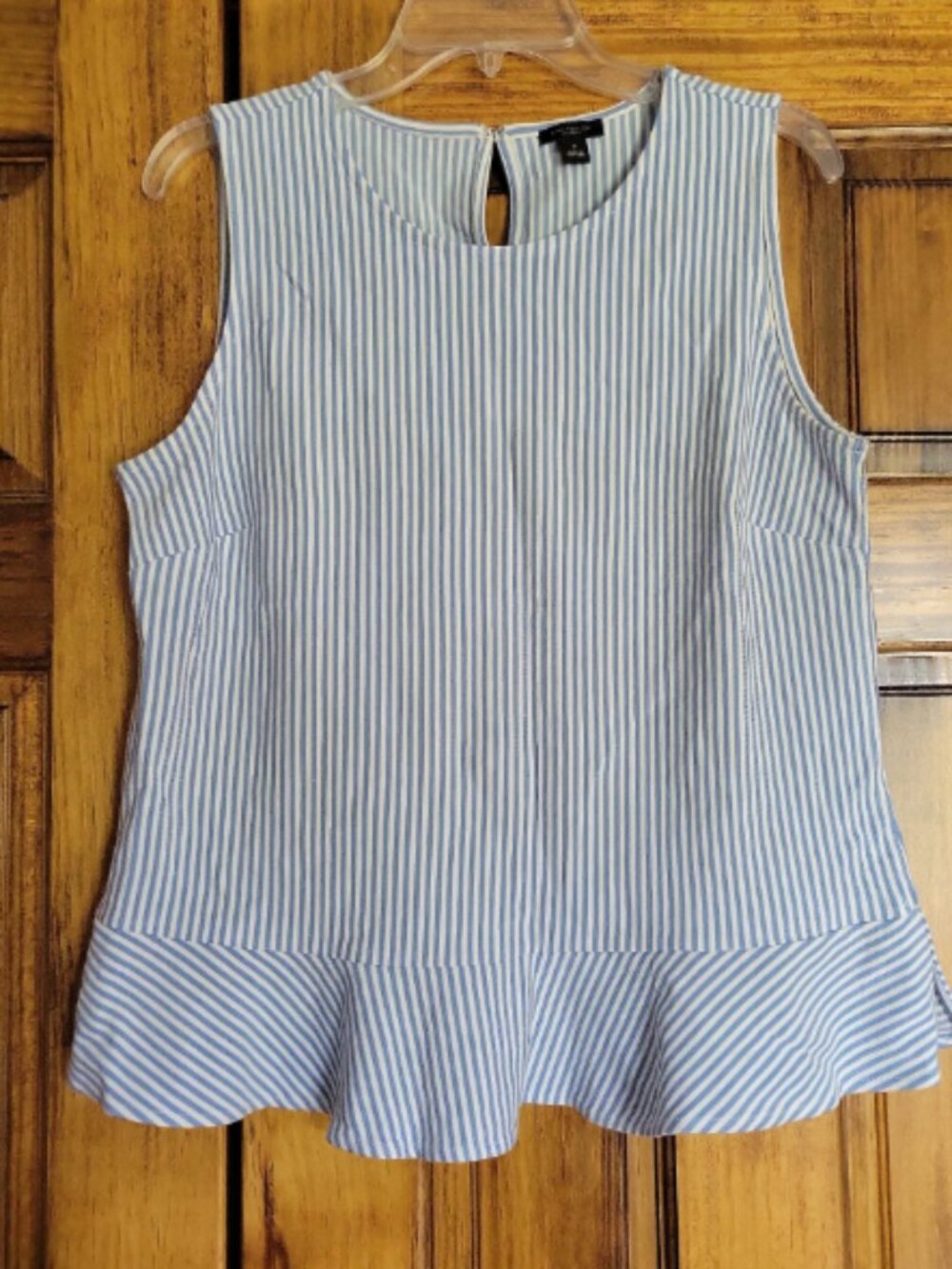 Womens size medium ann taylor brand tank